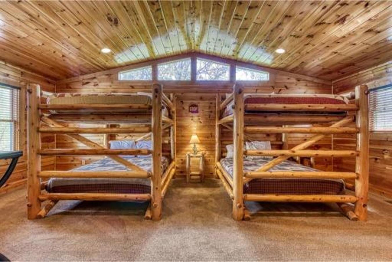 Dreams Come True With This Luxury Cabin! ガトリンバーグ エクステリア 写真