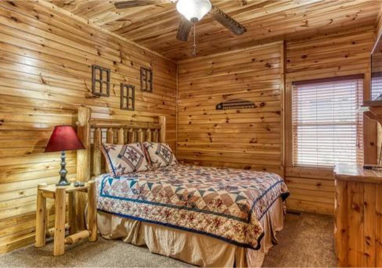 Dreams Come True With This Luxury Cabin! ガトリンバーグ エクステリア 写真