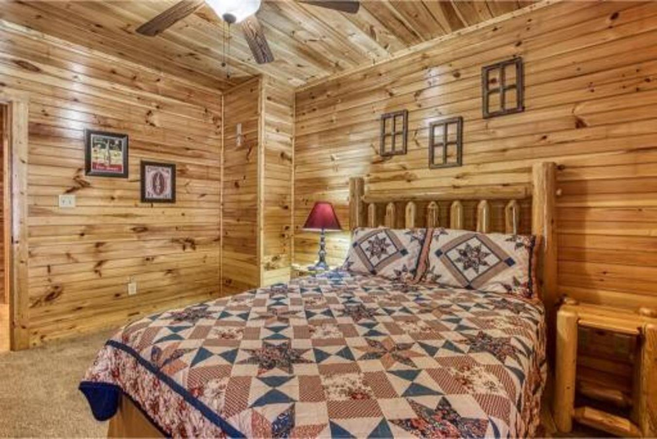 Dreams Come True With This Luxury Cabin! ガトリンバーグ エクステリア 写真