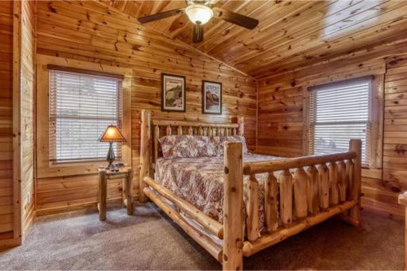 Dreams Come True With This Luxury Cabin! ガトリンバーグ エクステリア 写真