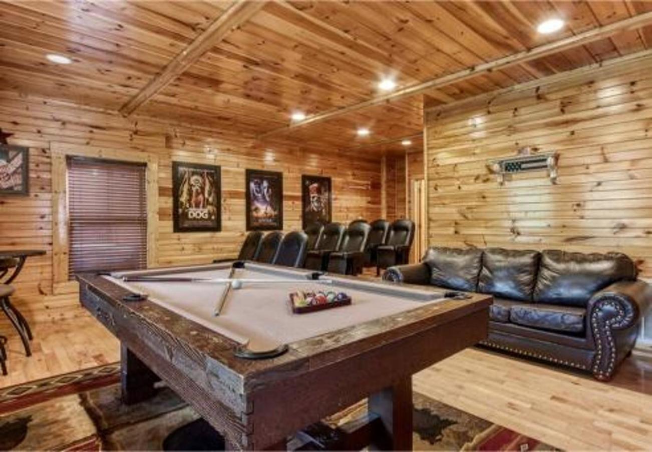 Dreams Come True With This Luxury Cabin! ガトリンバーグ エクステリア 写真