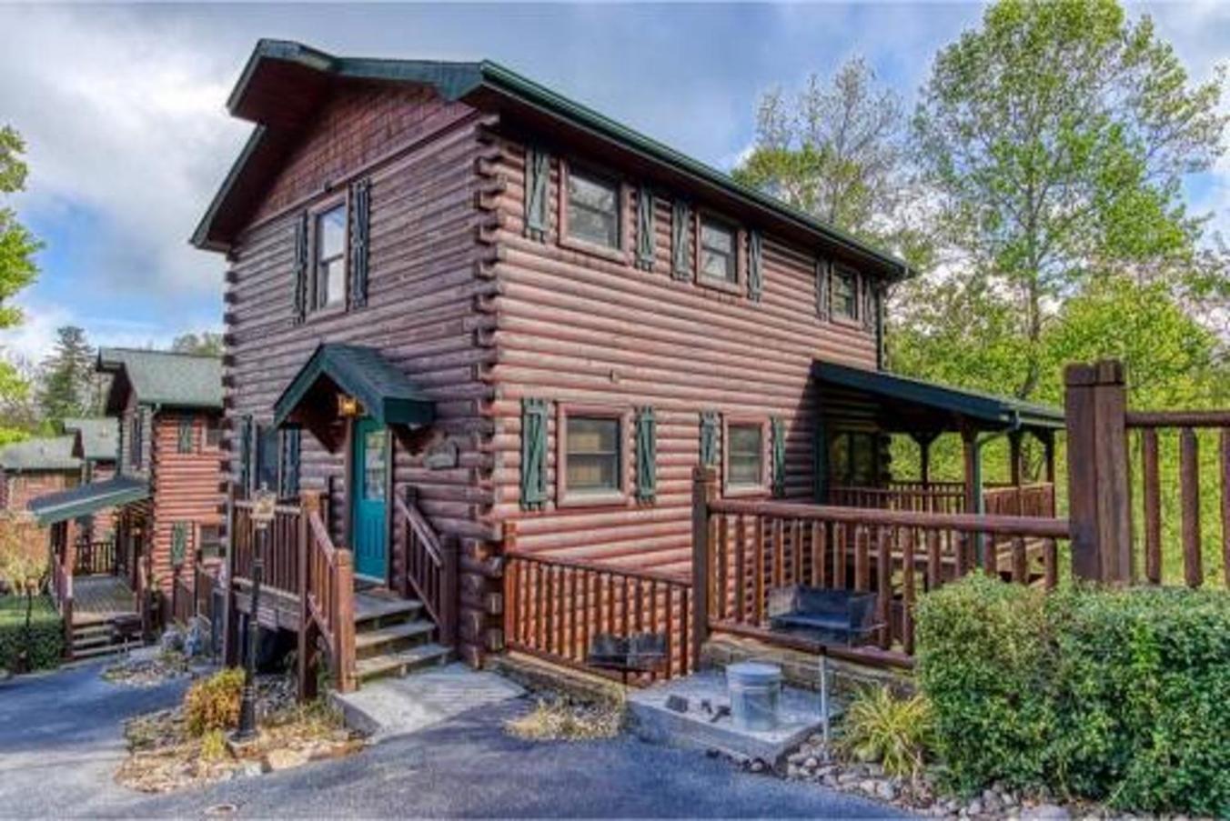 Dreams Come True With This Luxury Cabin! ガトリンバーグ エクステリア 写真