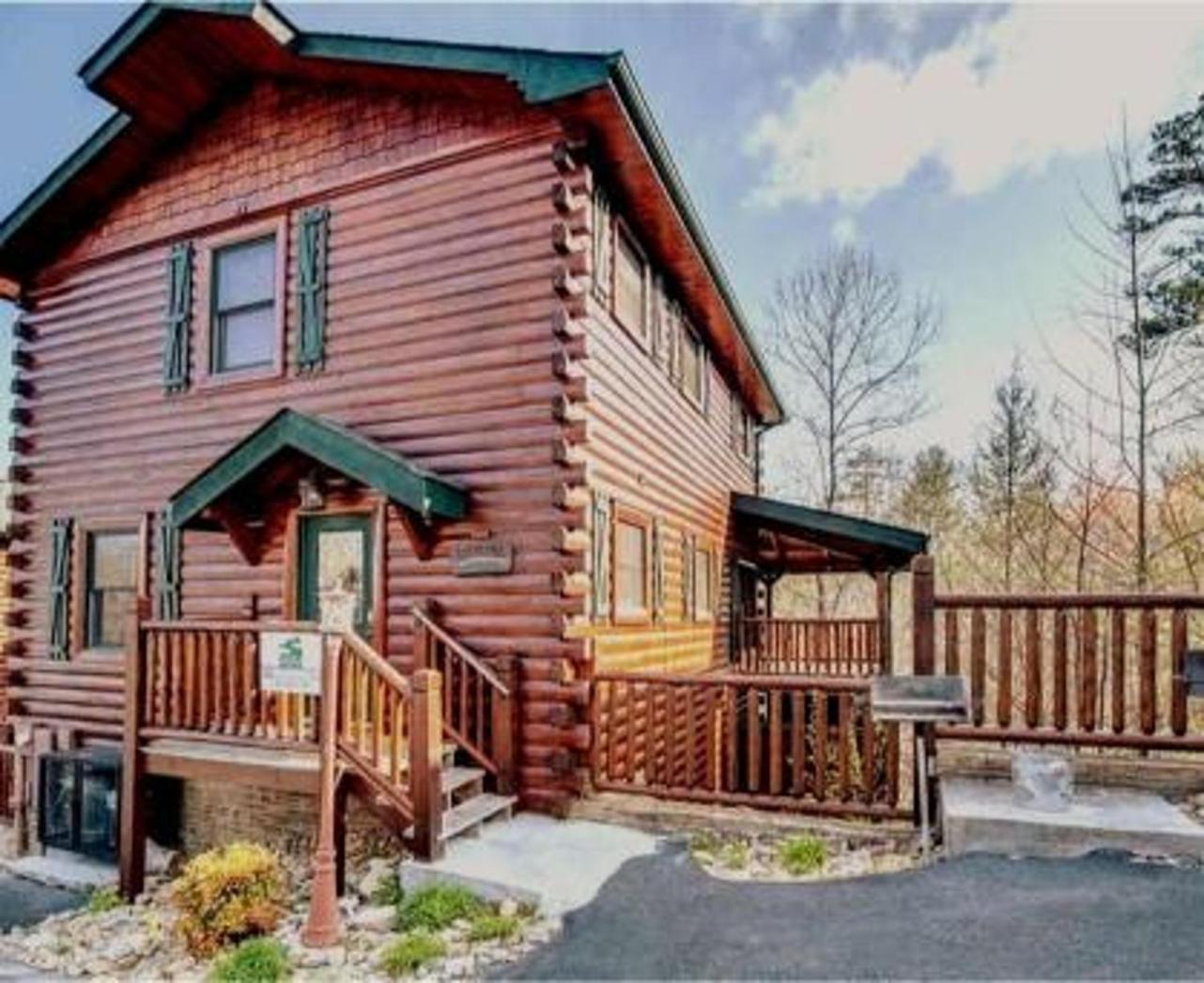 Dreams Come True With This Luxury Cabin! ガトリンバーグ エクステリア 写真
