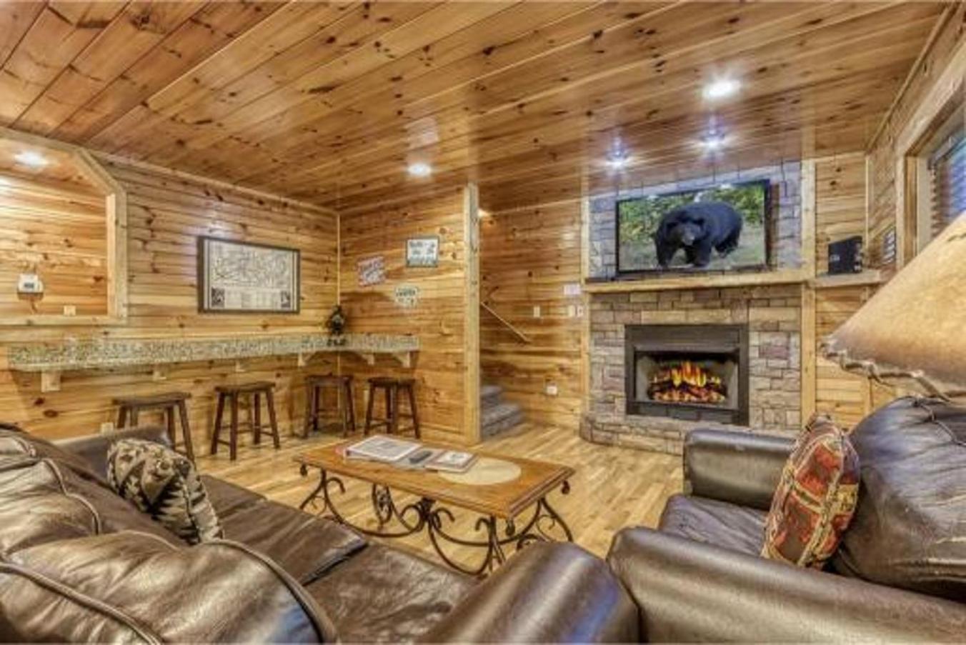 Dreams Come True With This Luxury Cabin! ガトリンバーグ エクステリア 写真
